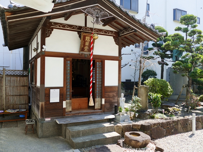 痔の神様　痔の平癒　痔の神